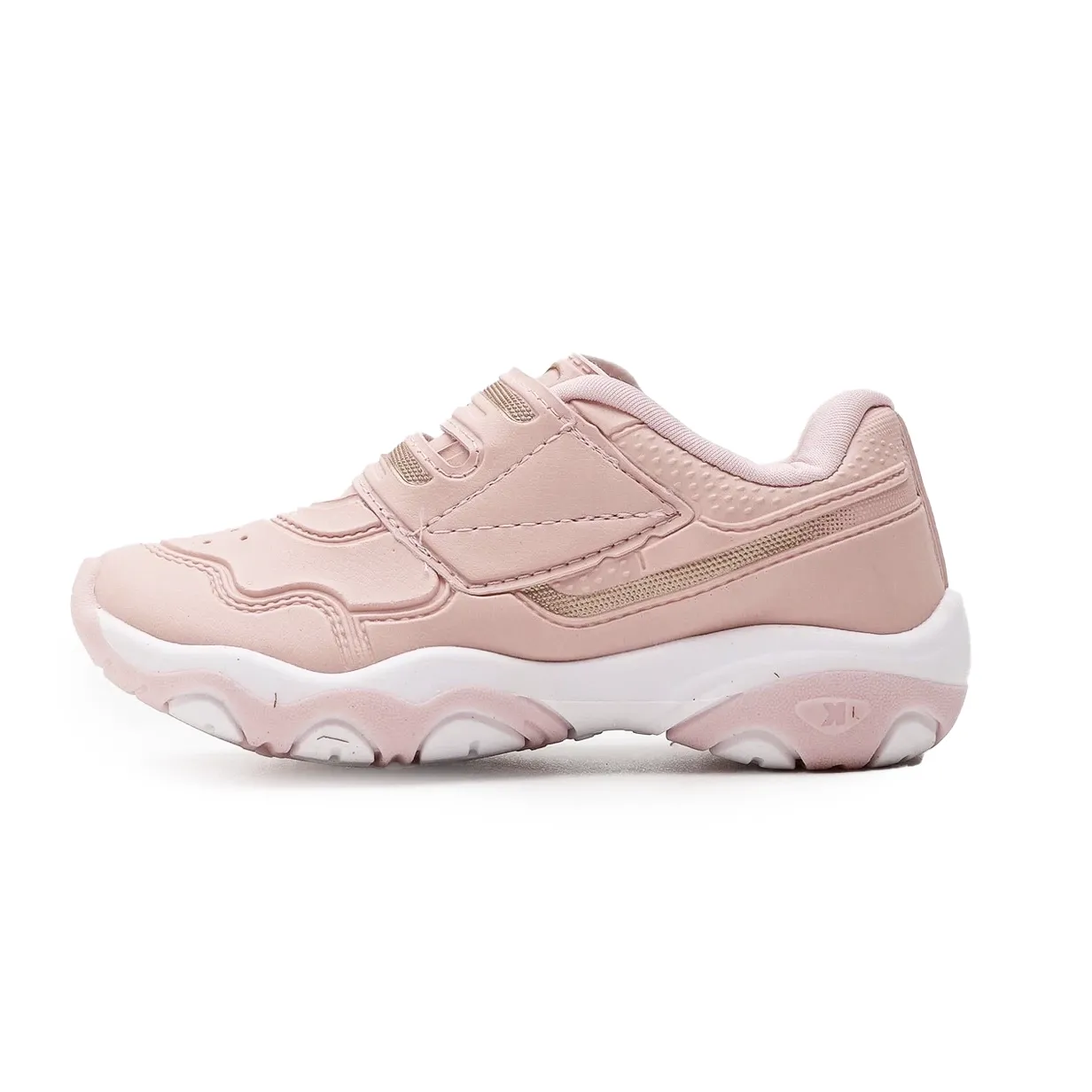 Tênis infantil rosa com detalhes dourados e miçangas, vista lateral mostrando o design e fechamento em velcro